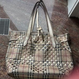 Burberry tote bag